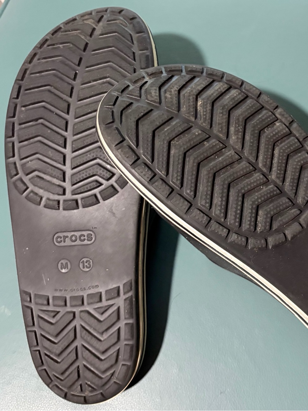 CROCS - Men's Black Slide Sandals with White Stripe - Picture 3 of 3